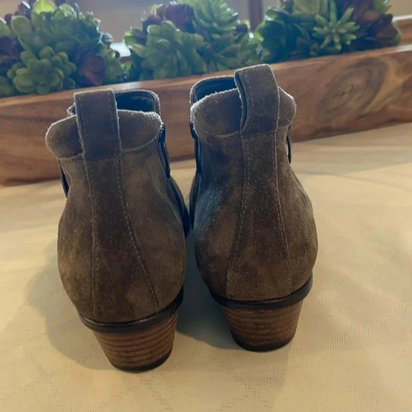 Paul Green Jillian Ankle Bootie suede boots UK women’s 6.5 US women’s size 9 EUC - Picture 4 of 8